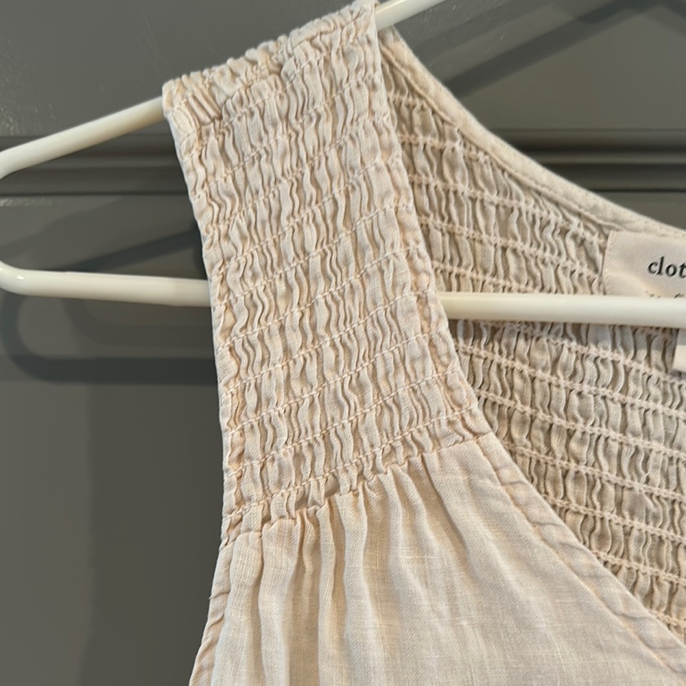 LAST CALL! Cloth & Stone Cream Smocked Asymmetrical Tank Top - Picture 3 of 5